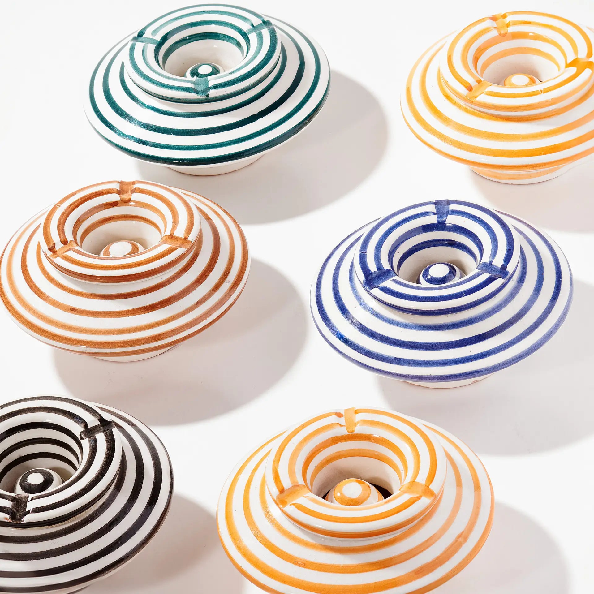 Hand Painted Decorative Ceramic Ashtray SAFI
