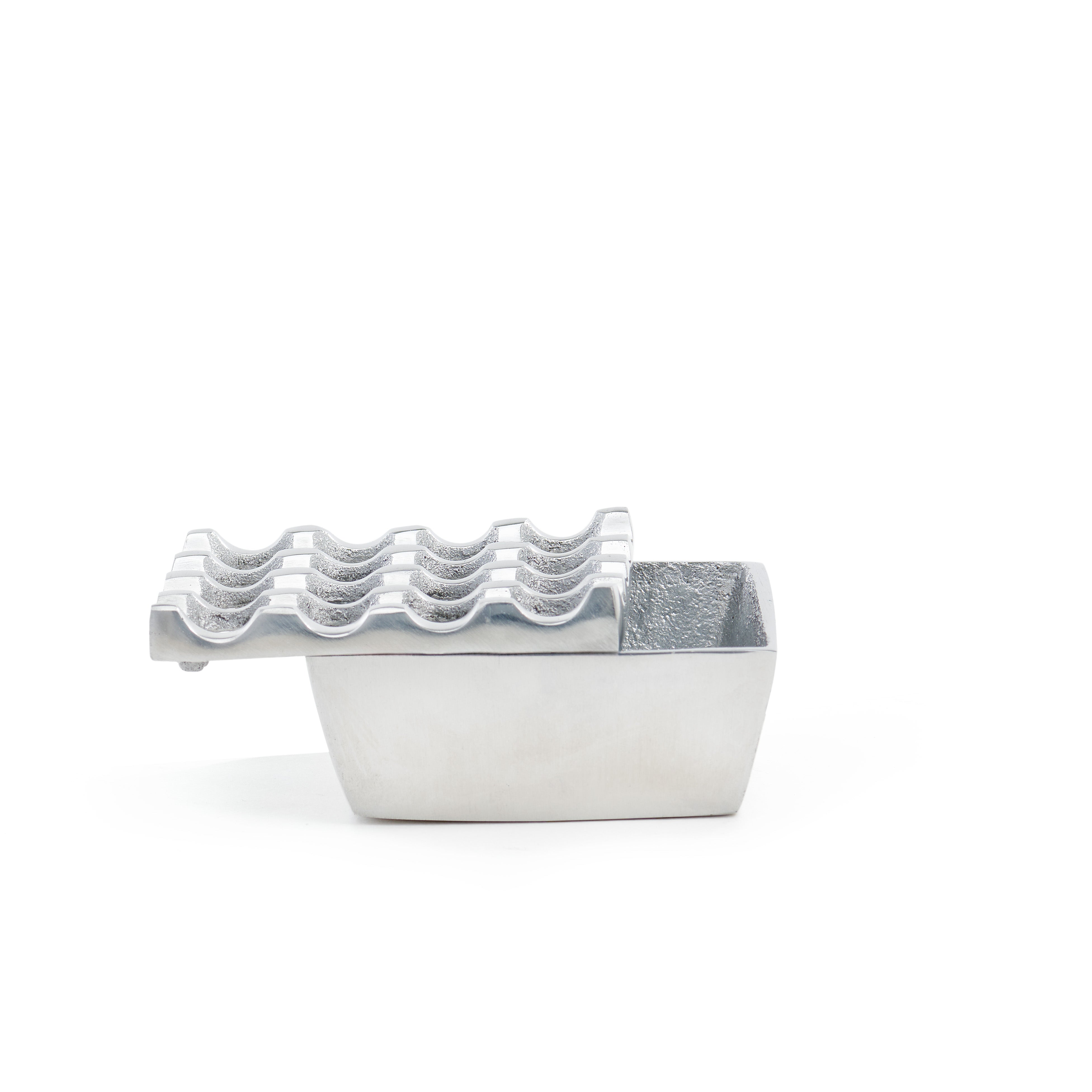 Moroccan Hand Hammered Aluminum Ashtray with Lid - Grid Design