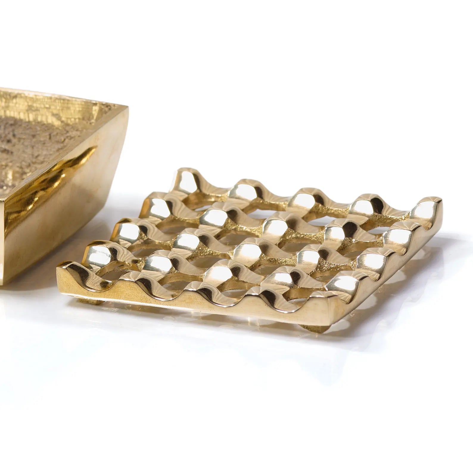 Moroccan Brass Ashtray with Lid - Grid Design