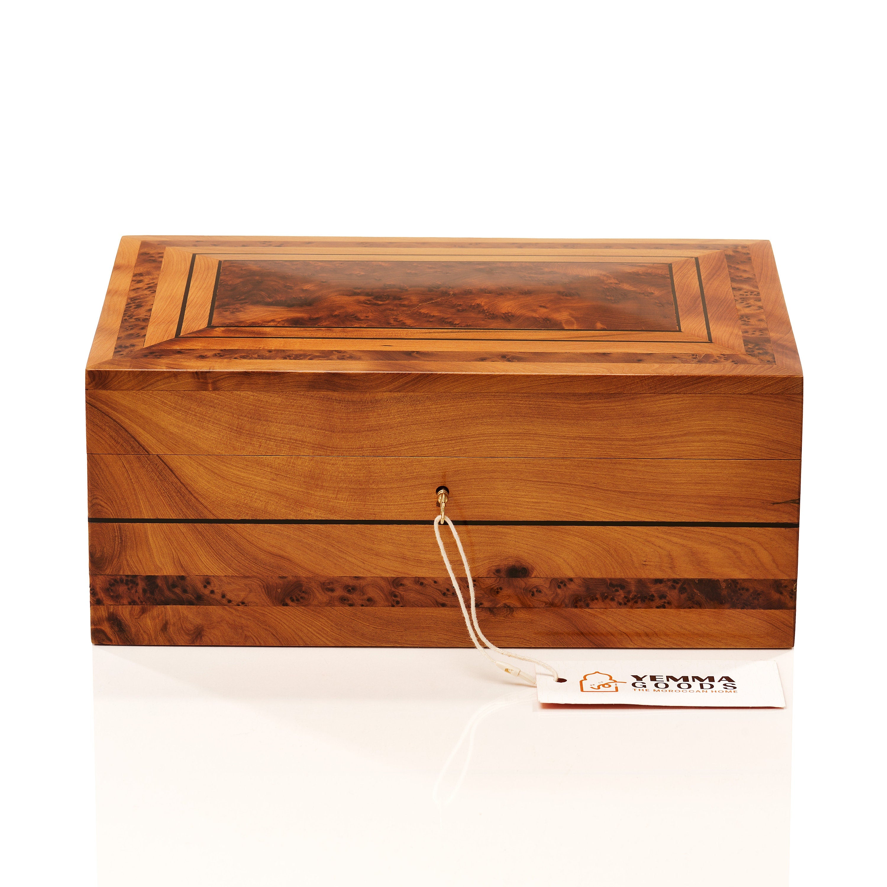 Lockable Thuya Wood Jewelry Box: Moroccan Keepsake Box (12"x8")