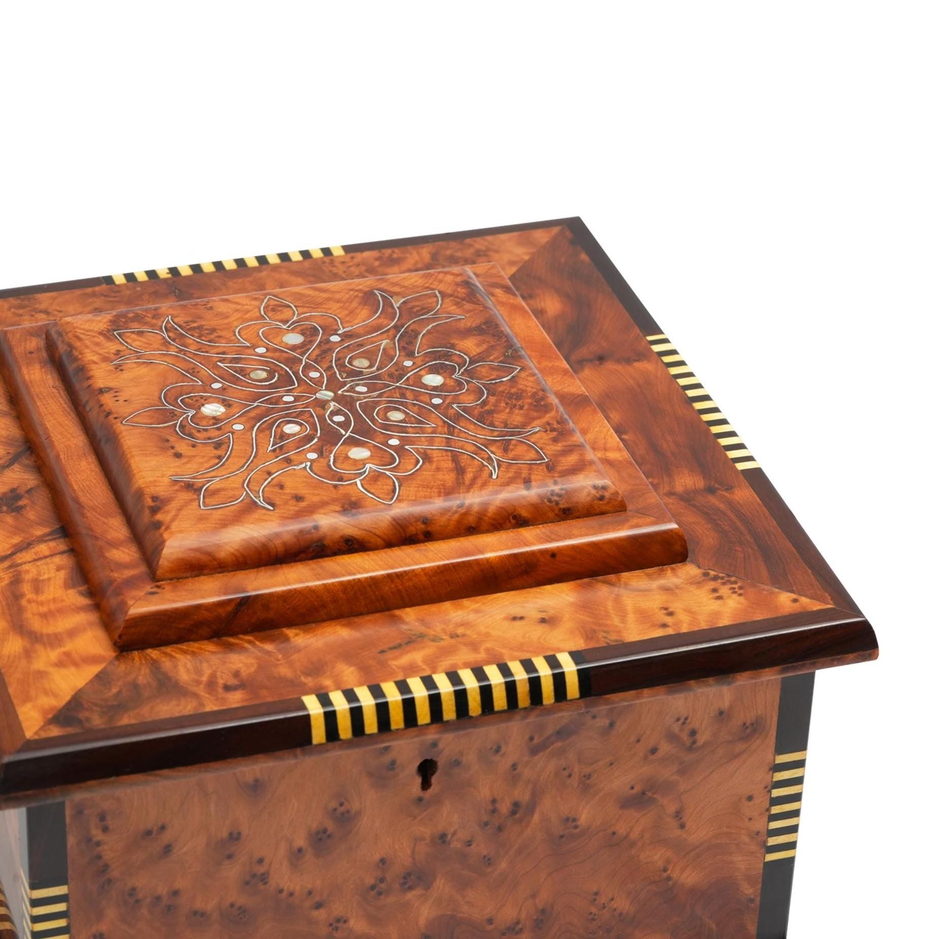 Handcrafted Thuya Wood Burl Jewelry Box: Moroccan Lockable Keepsake