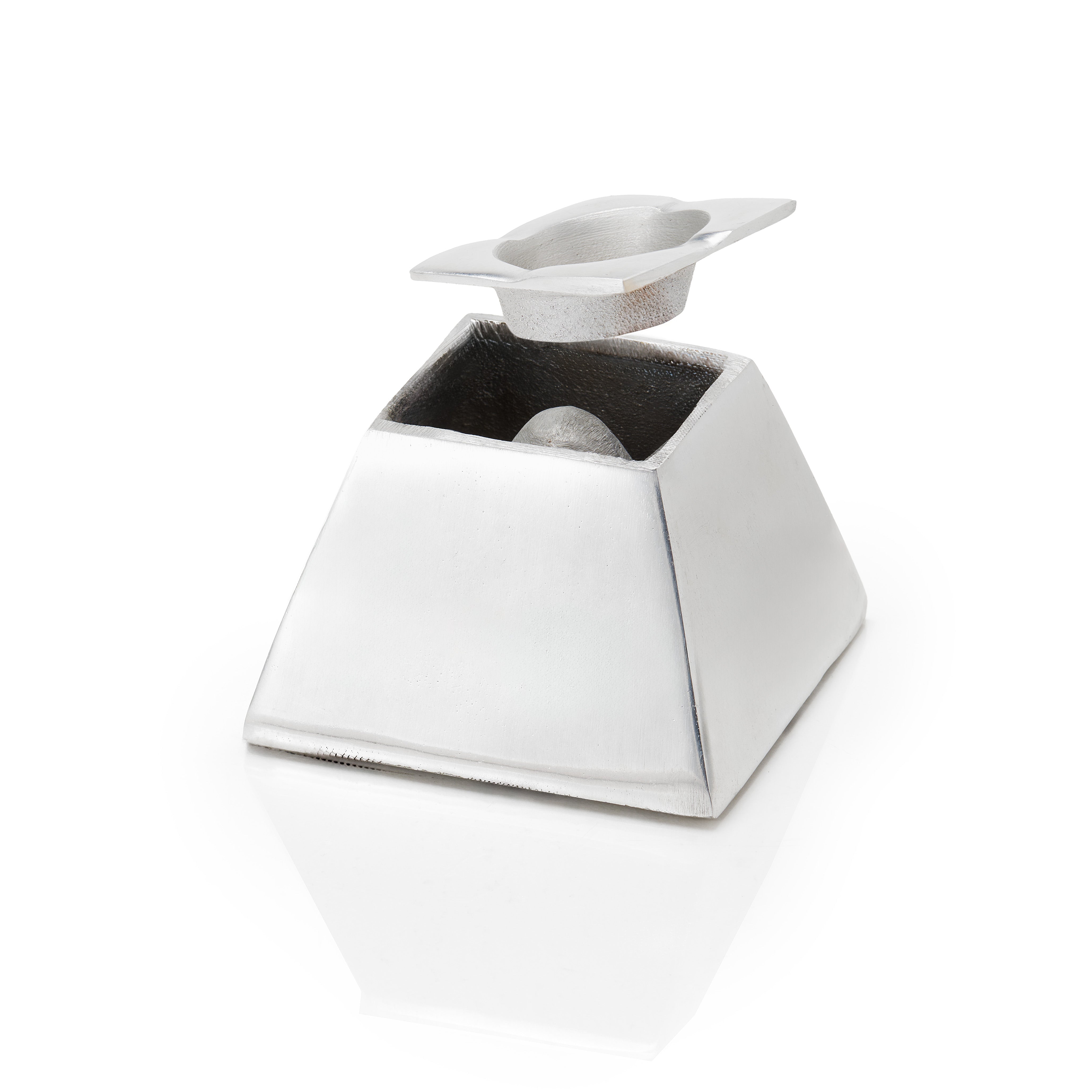 Aluminum ashtray with smooth surface with a lid on a white background